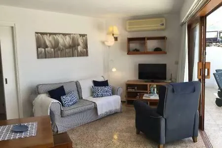 Bungalow Marina בית נופש *